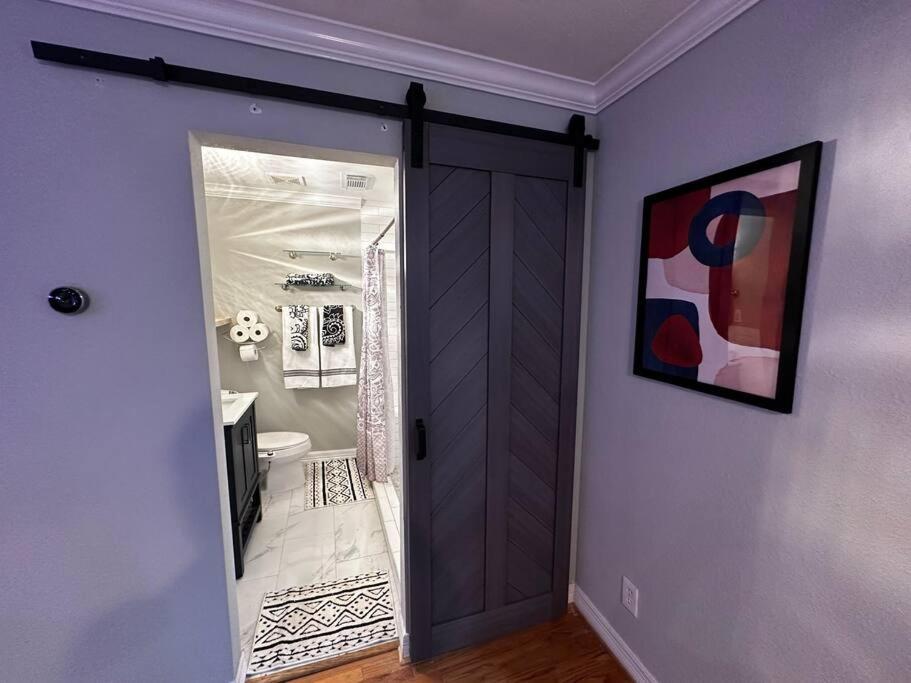 شقة Townhouse Near Midtown هيوستن المظهر الخارجي الصورة
